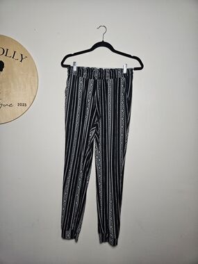Mudd Black & White Vertical Stripe Joggers